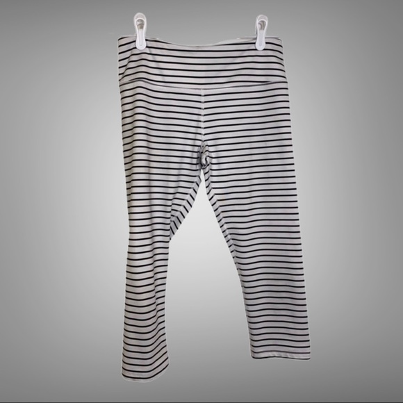 Scorpio Sol Leggings - Picture 1 of 6